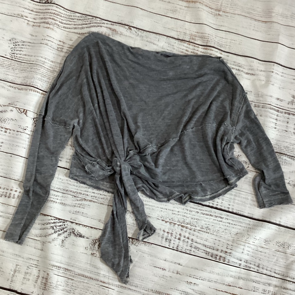 1864. Free People Grey Off-the-Shoulder Long Sleeve Top Size Large VGUC